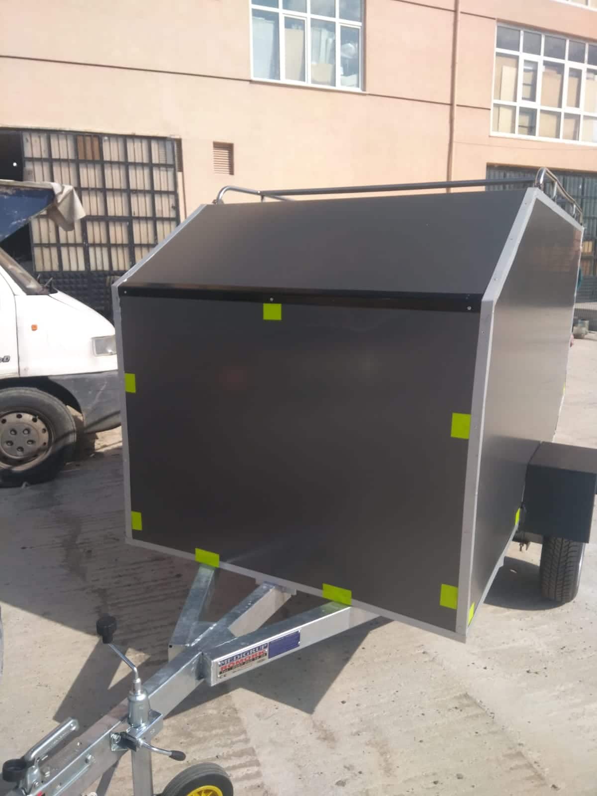 Off Road Kapalı Kamp Römorku